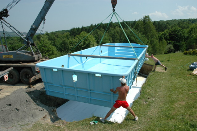 Proces montażu basenu ogrodowego 